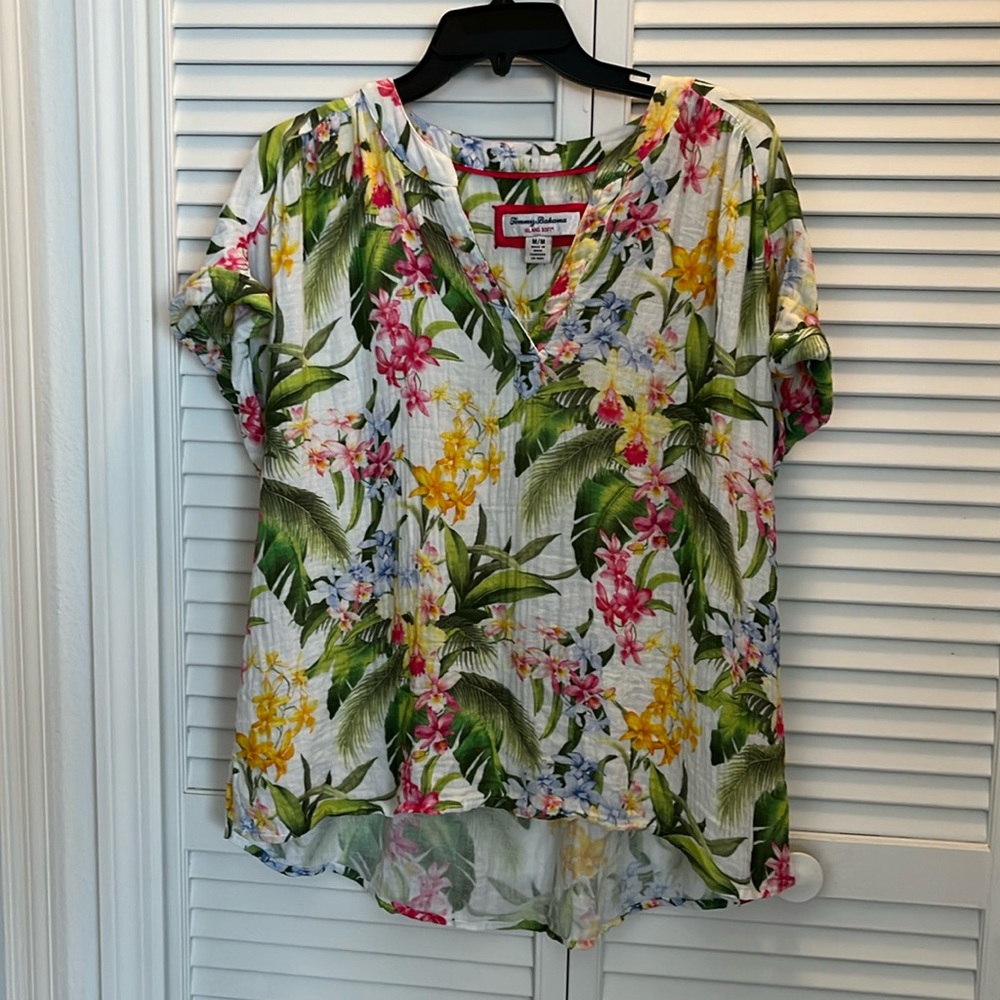 Tommy Bahama Tropical Floral Woman’s Top-100% Soft Cotton Size Medium